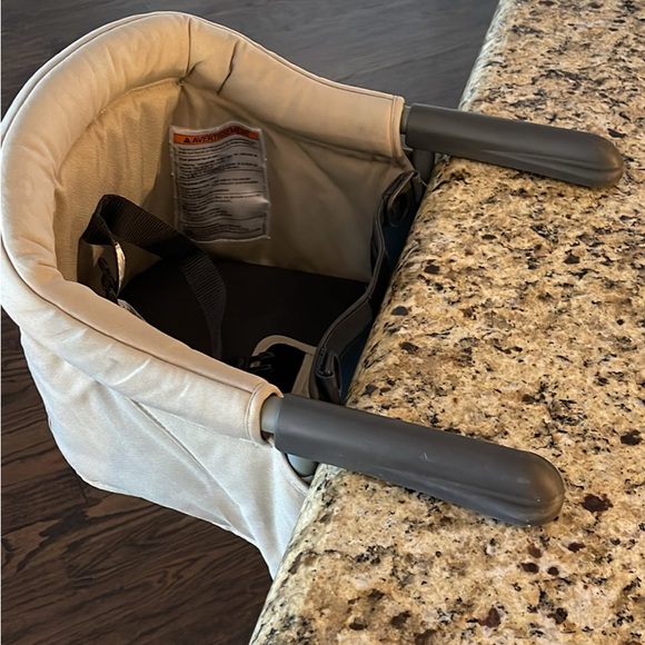 Inglesina Table Chair - Picture 3 of 3